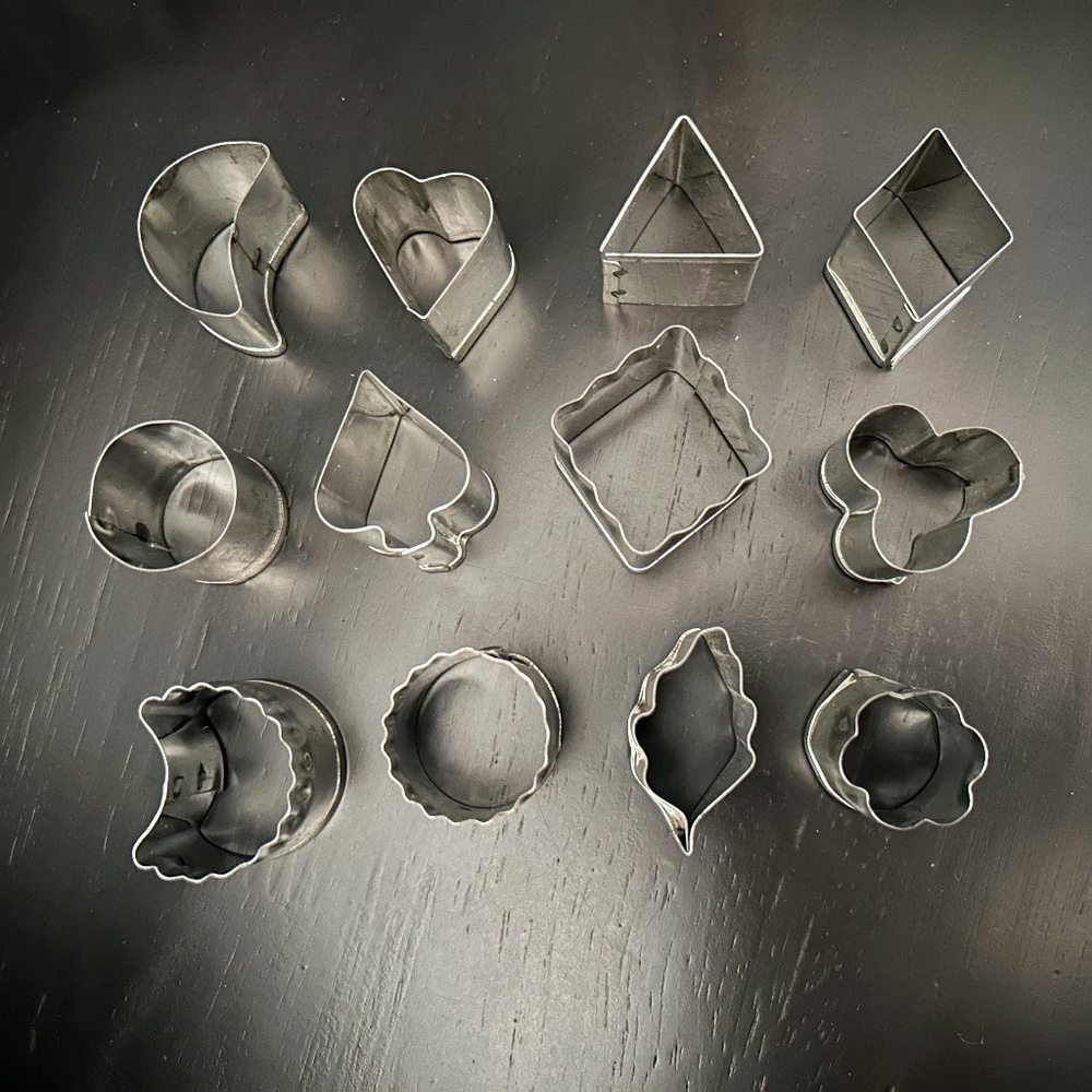 Vintage Complete Viking Canape & Hors D'oeuvre Cutters 12pc Set w Box Pristine - Picture 5 of 11